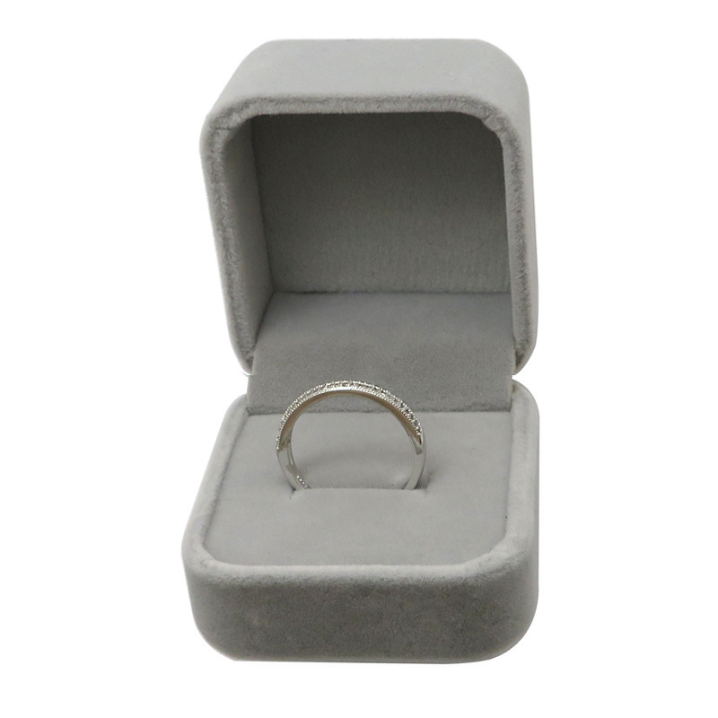 Cutie pentru pandantiv și bijuterii — set cutii din velur pentru colier, cutie pentru cercei, dimensiuni 5×4,5×4 cm