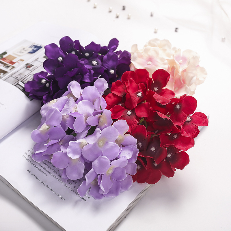 Flori de hortensie din mătase, personalizate, pentru decorul de perete la nuntă