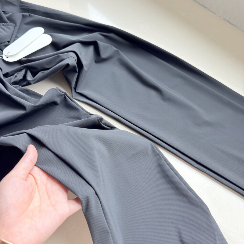 Pantaloni casual de vară pentru bărbați, croială dreaptă, din material subțire și răcoros, talie elastică cu senzație de gheață, stretch în patru direcții, uscare rapidă.