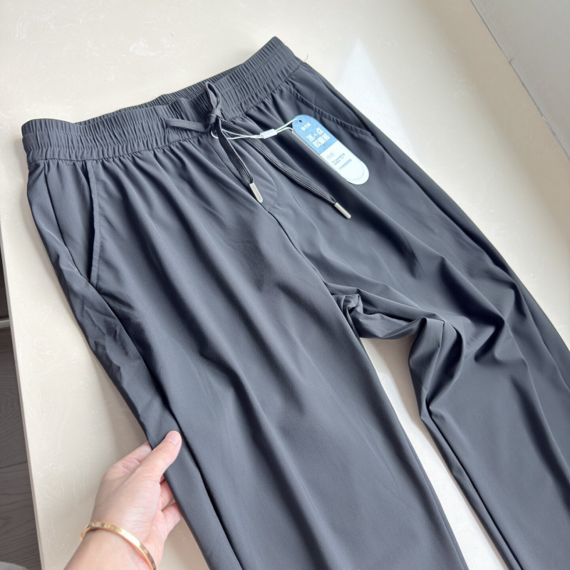 Pantaloni casual de vară pentru bărbați, croială dreaptă, din material subțire și răcoros, talie elastică cu senzație de gheață, stretch în patru direcții, uscare rapidă.