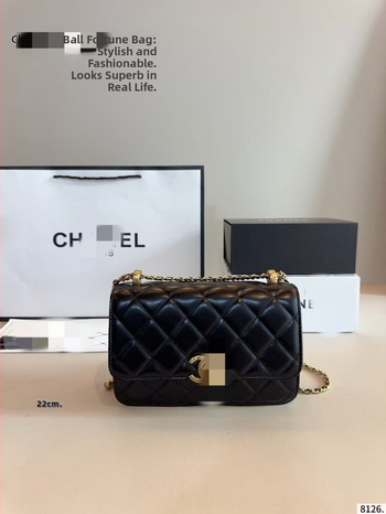 Geantă Fortune 2026 inspirată de Chanel, cu două mingi aurii, quilt diamant clasic, WOC, curea de umăr din lanț, lux ușor.