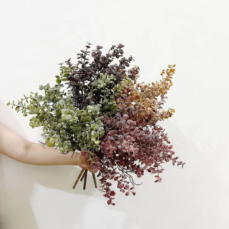 Eucalipt artificial în nuanțe de toamnă pentru design floral, recuzită fotografică și suport pentru buchet