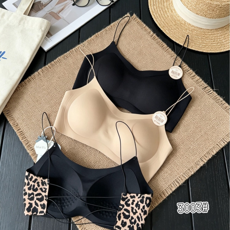 Sutien invizibil fara cusaturi cu bretele subtiri, cupe respirabile, push-up, spate deschis