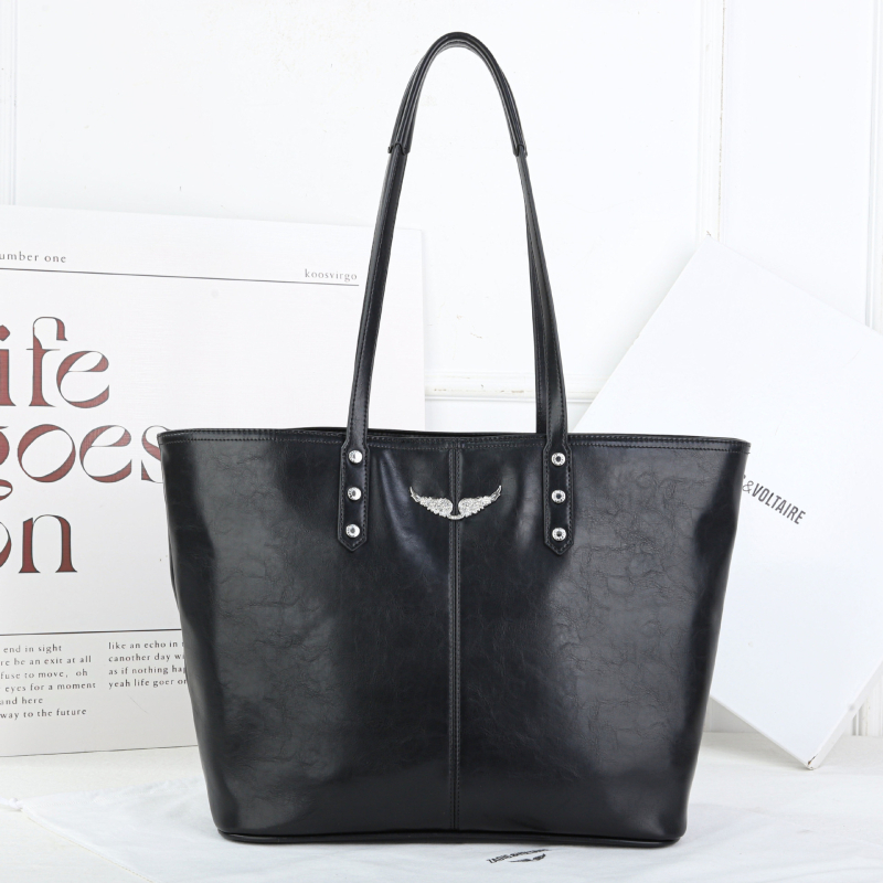 Geantă ZV pentru femei, capacitate mare, tote din piele moale, stil casual/office, curea de umăr, design cu aripi și cristale