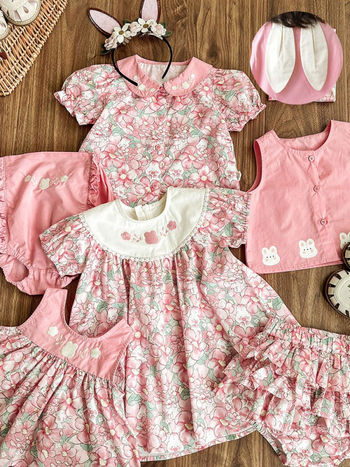 Set de vară pentru fete: roz, cu iepuraș floral — cămașă, vestă, fustă și pantaloni scurți, rochie pentru copii