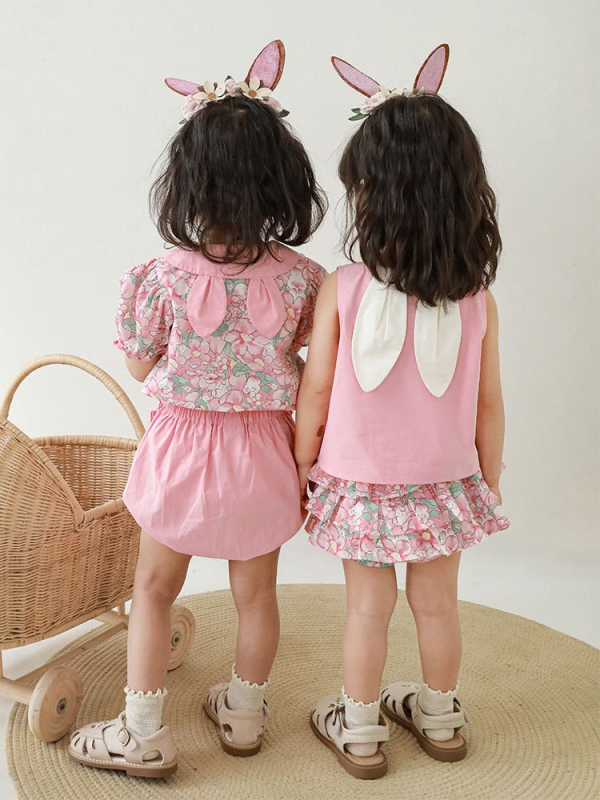 Set de vară pentru fete: roz, cu iepuraș floral — cămașă, vestă, fustă și pantaloni scurți, rochie pentru copii