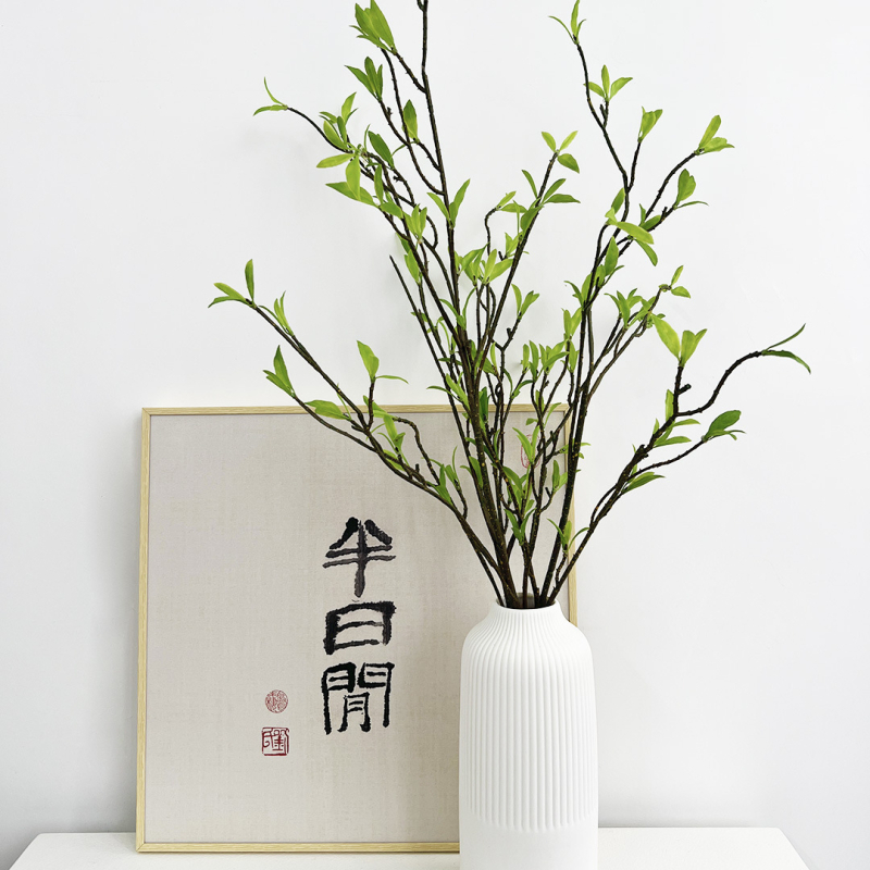 Ramură artificială verde pentru decorul sufrageriei, stil chinezesc modern