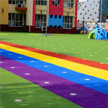 Gazon artificial dens, colorat, pentru exterior, spații de joacă pentru grădinițe, cu design curcubeu