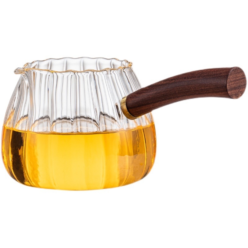 Sticlă din borosilicat înalt, cu model petale striate, transparentă, rezistentă la căldură, cu mâner lateral și distribuitor de ceai pentru turnare uniformă