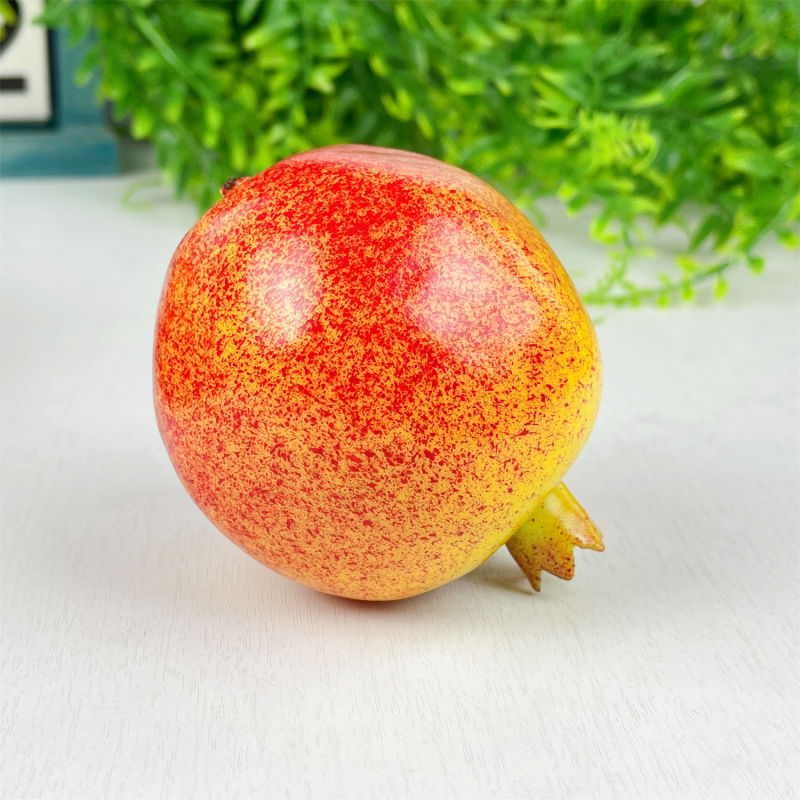 Model realist de rodie din spumă pentru decor de casă