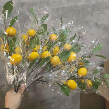 Fructe artificiale de lămâie și rod cu ramuri pentru aranjamente festive de Anul Nou, cu 3 furculițe mici