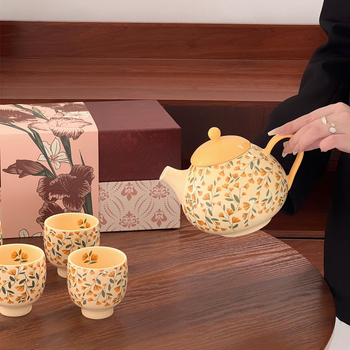 Set ceai porțelan stil chinezesc retro cu flori roșii, ceainic și cești în cutie cadou, pentru casa nouă