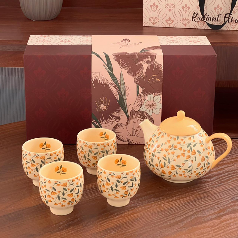Set ceai porțelan stil chinezesc retro cu flori roșii, ceainic și cești în cutie cadou, pentru casa nouă