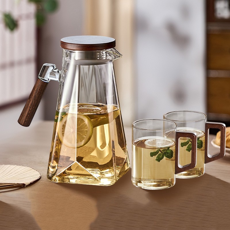 Set de carafă din sticlă pentru apă rece, rezistent la temperaturi înalte, mare capacitate pentru uz casnic; include cană pentru apă rece, ceainic pentru infuzie și recipient pentru ceai de fructe.