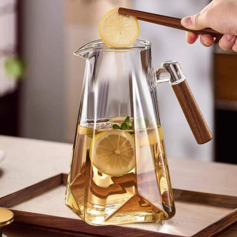 Set de carafă din sticlă pentru apă rece, rezistent la temperaturi înalte, mare capacitate pentru uz casnic; include cană pentru apă rece, ceainic pentru infuzie și recipient pentru ceai de fructe.