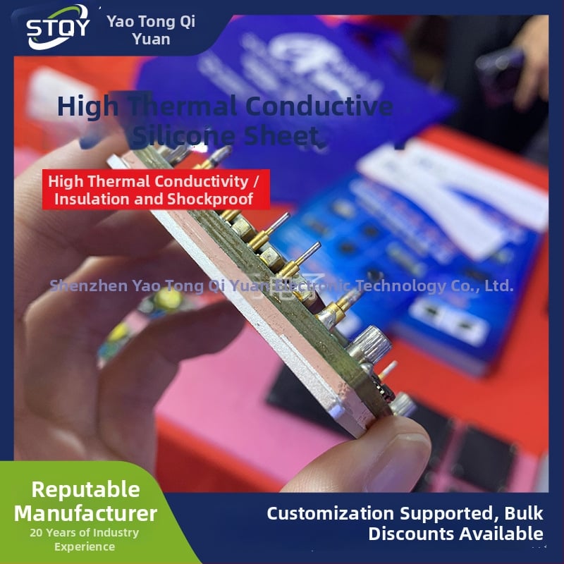 Foaie de silicon izolant cu conductivitate termică înaltă de 5.0W, roz, pentru umplerea alimentatoarelor de înaltă putere, plăci PCB și plăci din aluminiu