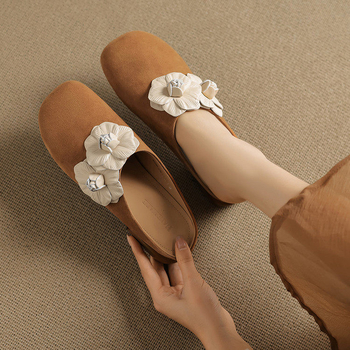 Papuci de femei cu vârf rotund, model floral, talpă plată, piele naturală, căptușeală din lână de miel