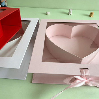 Cutie cadou cu fereastră în temă inimă, cutie transparentă pentru flori de Valentine's și cadouri de ziua de naștere