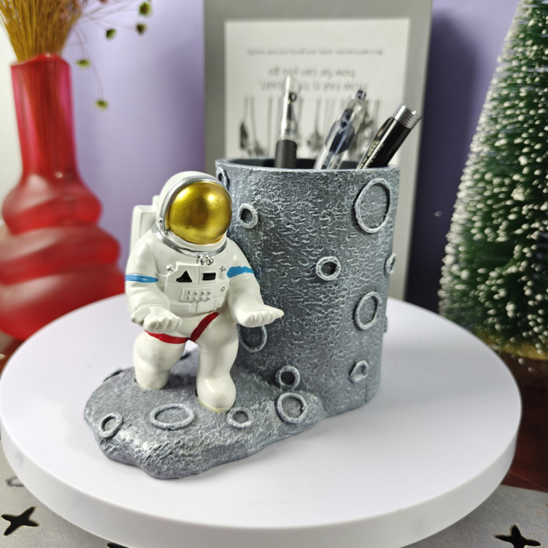 Suport pentru pixuri cu astronaut, în stil modern minimalist, pentru birou; decor creativ, cadou pentru Ziua Profesorului sau pentru ziua de naștere.