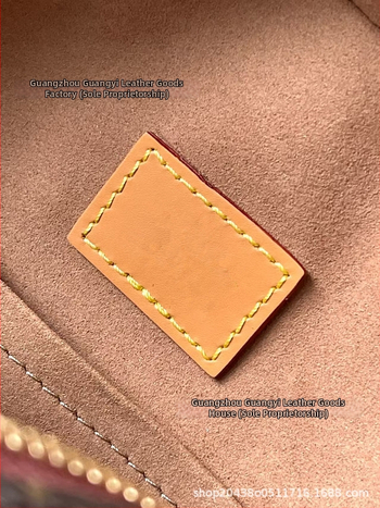 Klasická retro dámska okrúhla kabelka s monogramom z roku 2026 s luxusnou potlačou, malá crossbody kabelka