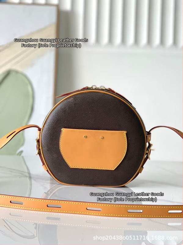 Klasická retro dámska okrúhla kabelka s monogramom z roku 2026 s luxusnou potlačou, malá crossbody kabelka