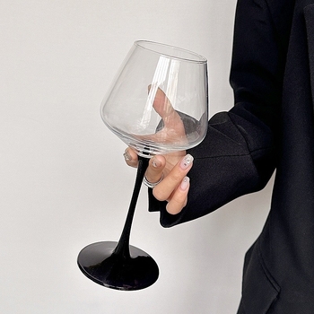 Pahar de vin roșu în stil european, din cristal, goblet înalt cu papion negru, vin Burgundy