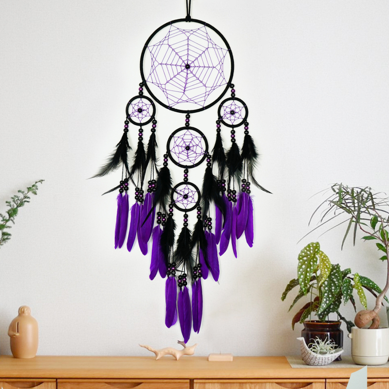 Dream catcher în stil indian – decor pentru dormitor cu pene, pandantiv lângă pat, clopoțel de vânt, cadou pentru fete și colegi