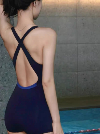 Costum de baie Wate pentru femei – croială pătrată slimming, one-piece, fără mâneci, nylon solid, pentru piscină și izvoare termale