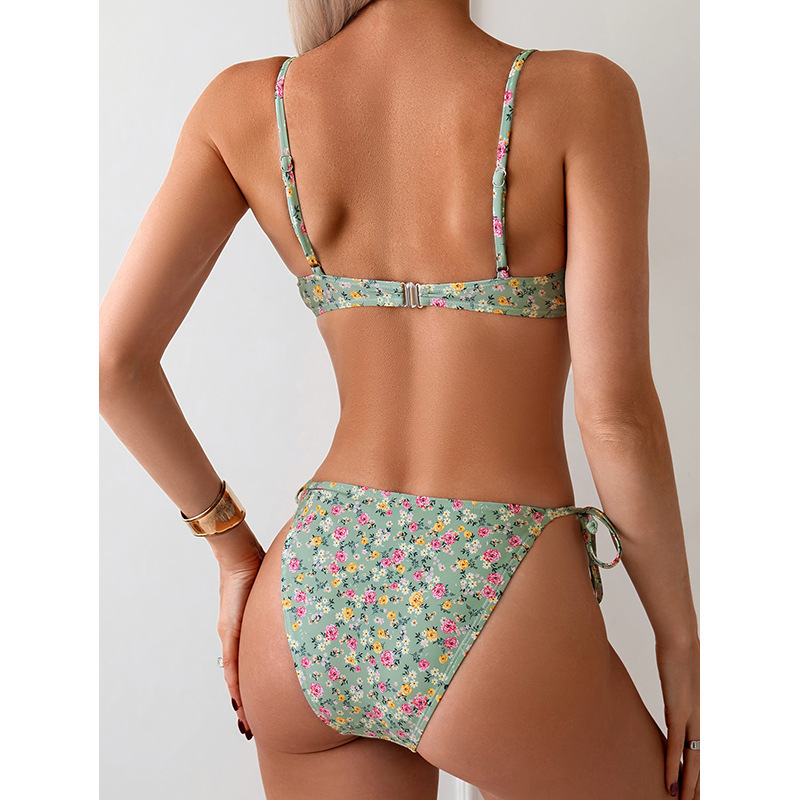 Costum de baie pentru femei, cu imprimeu, șnur în față, două piese