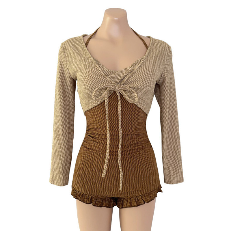 Costum de baie pentru femei, două piese, mâneci lungi, croială slim, ascunde burta, stil modern, 2026