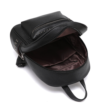 Rucsac vintage cu nituri pentru femei, PU, vară 2026, stil urban minimalist, impermeabil, buzunar interior cu fermoar, dimensiune medie