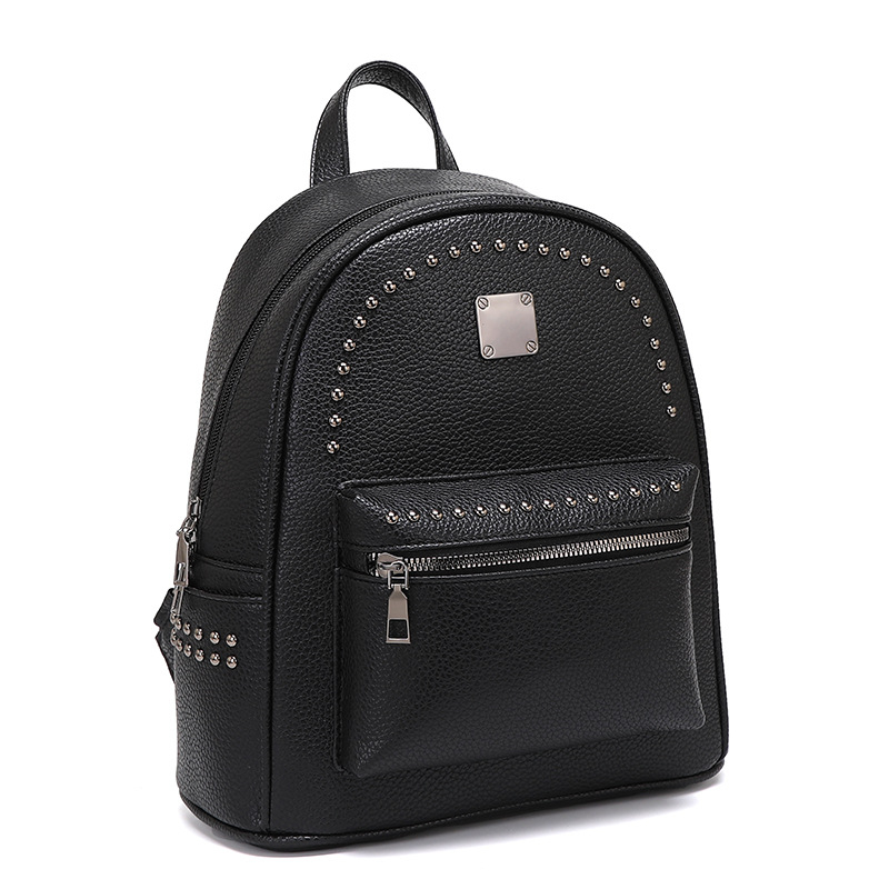 Rucsac vintage cu nituri pentru femei, PU, vară 2026, stil urban minimalist, impermeabil, buzunar interior cu fermoar, dimensiune medie