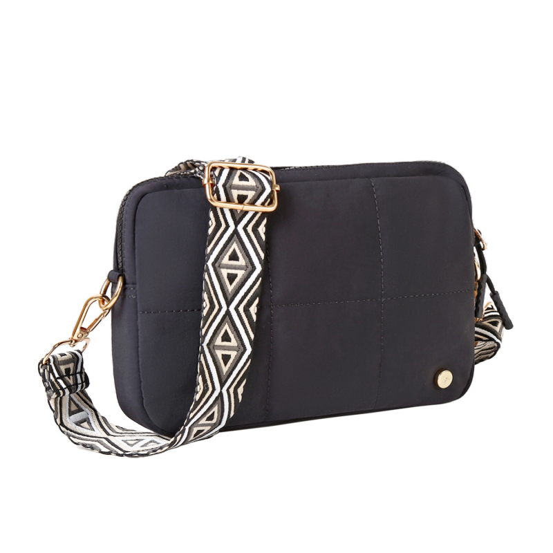 Prosperity Geantă crossbody în stil occidental, mărime medie, material textil, multe compartimente, închidere cu fermoar, buzunar pentru telefon și cameră, buzunar intern, primăvara 2026