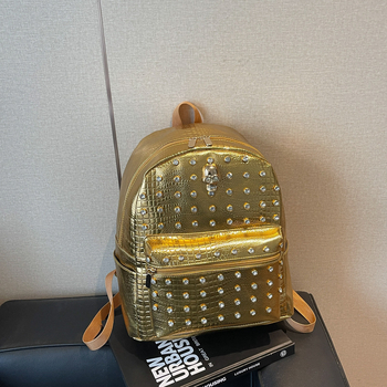 Rucsac PU cu nituri, stil coreean 2025, culoare solidă, casual pentru femei