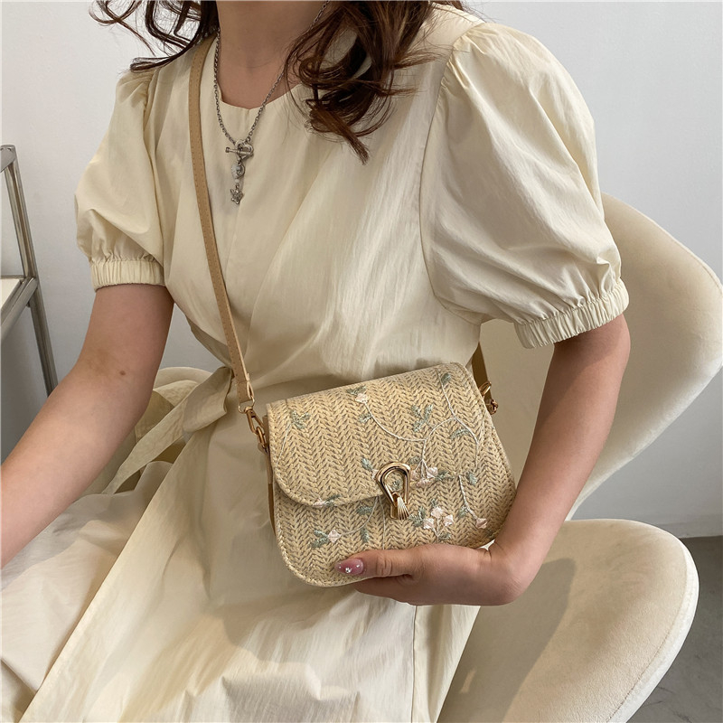 Geantă XL din pai de paie, stil saddle, cu lanț, pentru umăr/crossbody, vară 2025