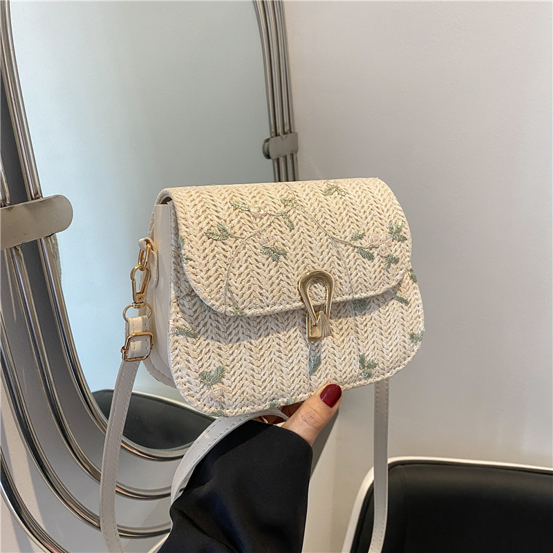 Geantă XL din pai de paie, stil saddle, cu lanț, pentru umăr/crossbody, vară 2025