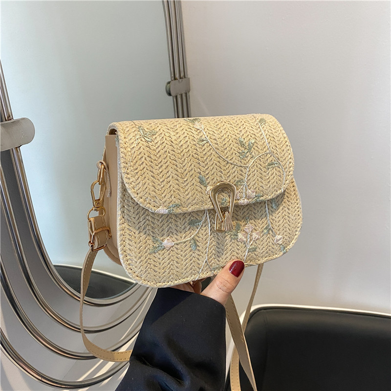 Geantă XL din pai de paie, stil saddle, cu lanț, pentru umăr/crossbody, vară 2025