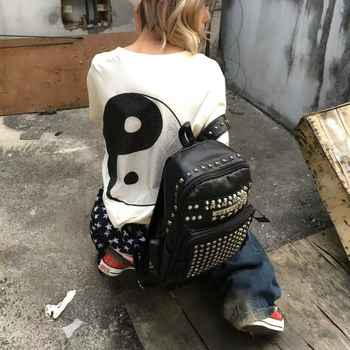 Rucsac exclusiv personalizat în stil punk întunecat Y2K, subcultură, din piele PU, cu nituri metalice