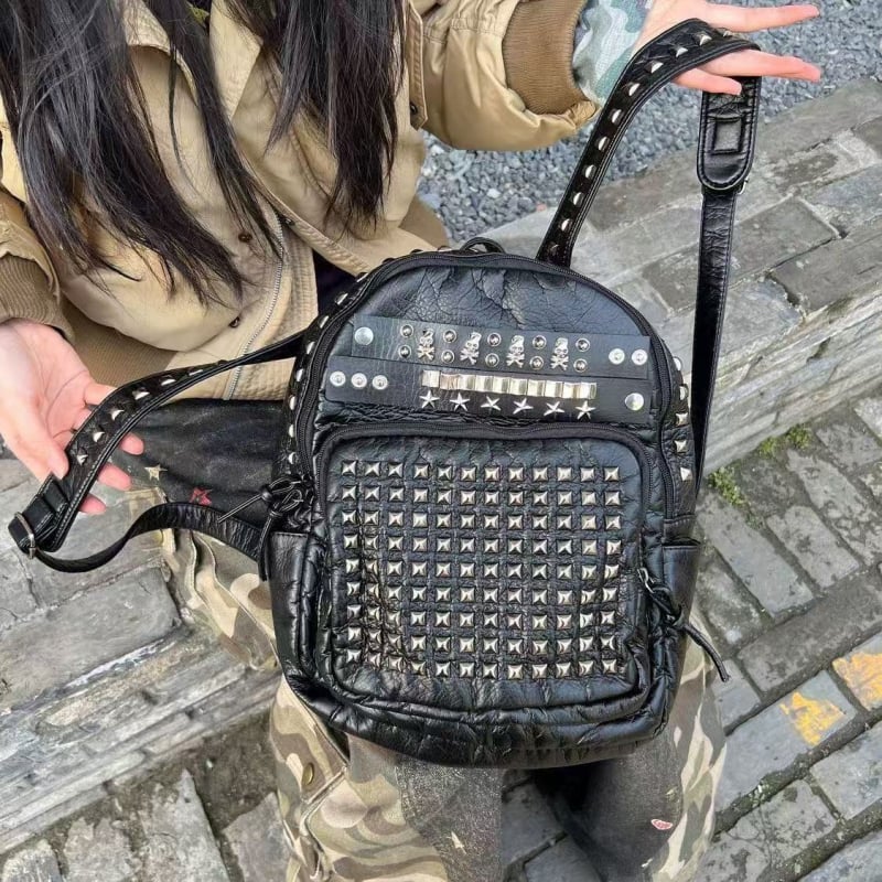 Rucsac exclusiv personalizat în stil punk întunecat Y2K, subcultură, din piele PU, cu nituri metalice