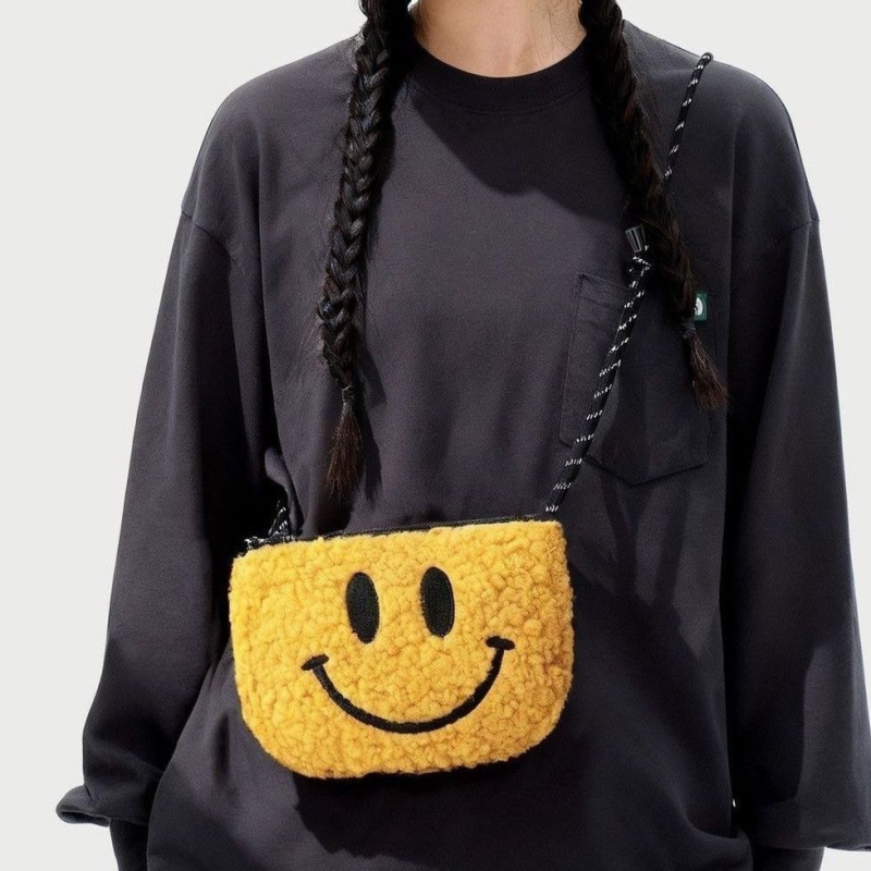 Geantă crossbody din pluș cu față zâmbitoare și ochi mari, mică geantă casual pentru telefon, pentru femei