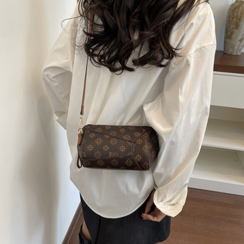 Geantă mică crossbody din PU pentru femei, model geometric, stil vintage casual, formă orizontală pătrată, închidere cu fermoar, buzunar intern pentru telefon