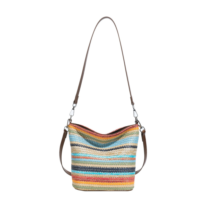 Geantă de damă țesută în culori curcubeu, bucket bag primăvară-vară 2025, purtare pe umăr sau crossbody