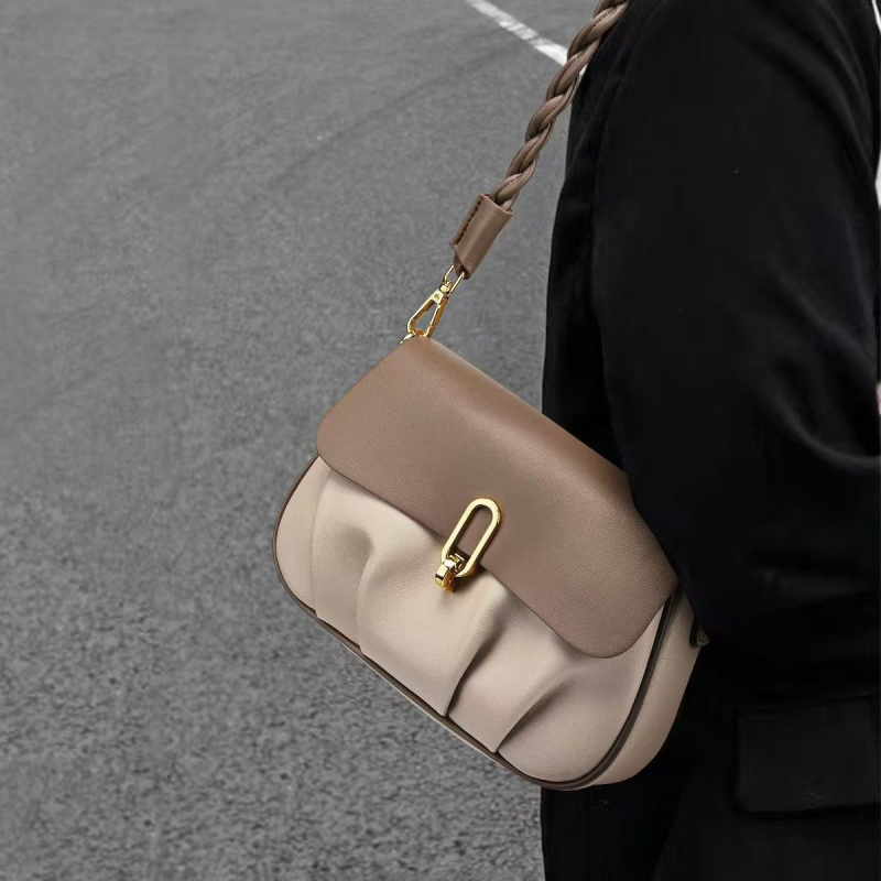 Geantă de damă nouă, lux pentru vară, geantă mică crossbody cu pliuri în stil noros