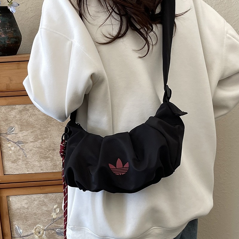 Geantă de damă cu trifoi, plisată, în formă de nor, nylon crossbody pentru utilizare zilnică