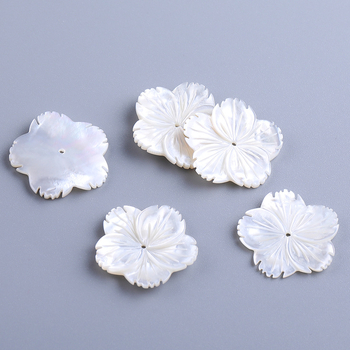 Accesorii handmade DIY pentru costume antice, 28 mm cochilie naturală cu gaură centrală, componente bijuterii floare și fluture, bază decorativă și material pentru petale