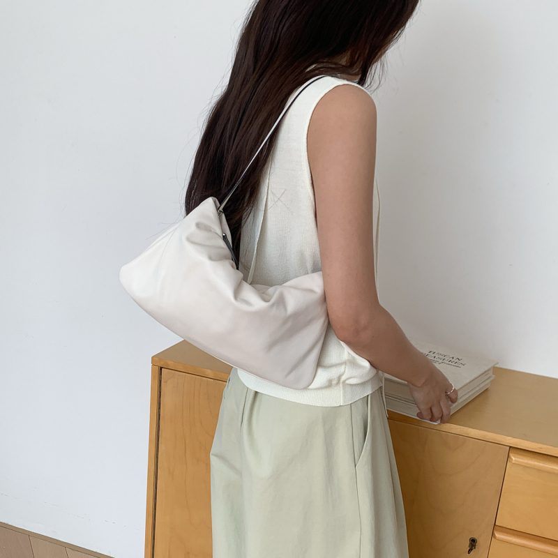 Geantă de damă din piele naturală, model nou 2026, design de înaltă clasă, plisaj în stil nor, pentru purtare zilnică, cu curea de umăr și posibil crossbody