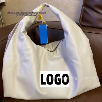 Veľkokapacitná dámska taška, PU Cloud Tote, mestský minimalistický štýl, tvar vankúša, zips, nosenie v ruke alebo cez rameno