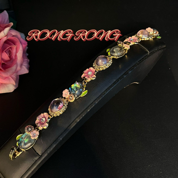Brățară vintage cu flori în nuanțe candy, eleganță de vară
