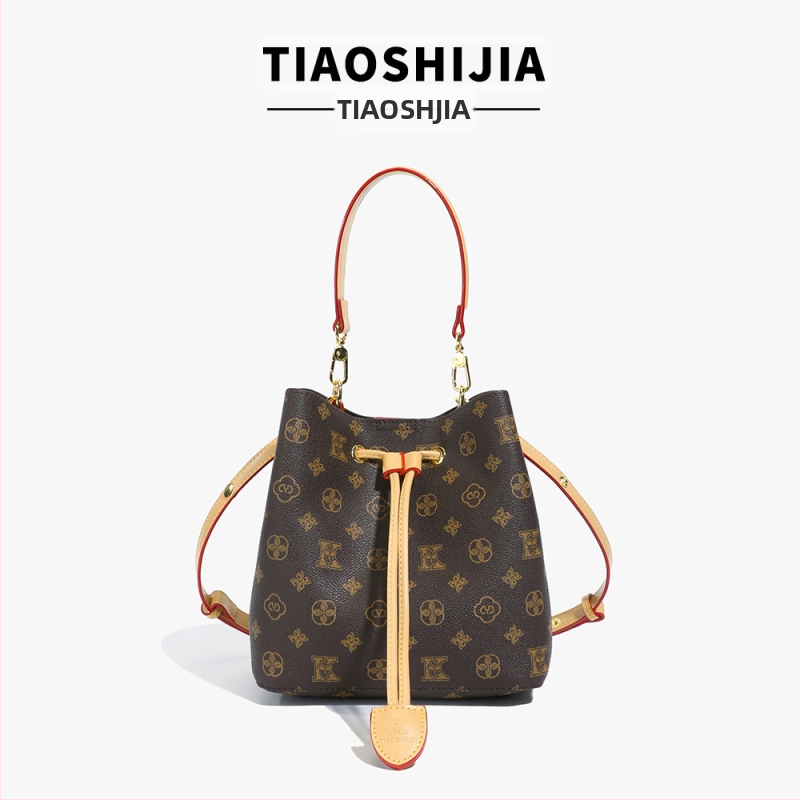 Dámska potlačená kabelka s crossbody popruhom cez rameno