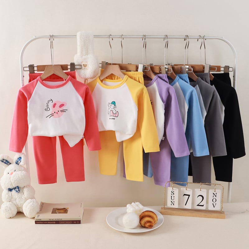 Set pijamale copii, unisex, imprimeu desen animat, material poliester cald, pentru toamnă și iarnă, 3–8 ani.